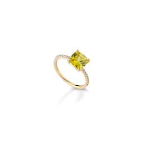 925 Sterling Silver ring, square-shaped yellow stone with cubic zirconia