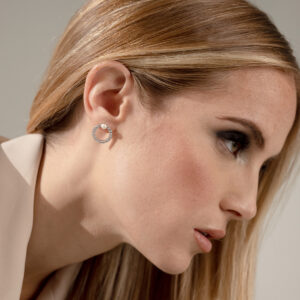 Symbol lobe earrings in 925 Silver with pearl